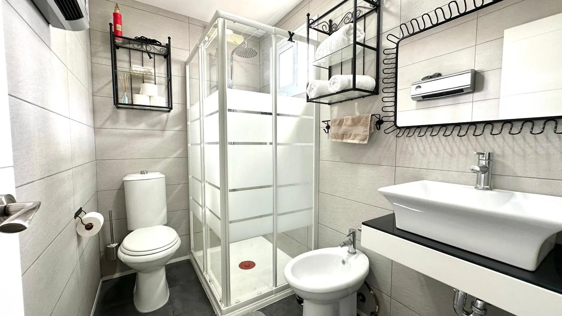 Lim7 - Precioso Apartamento, Wifi, Centro Torremolinos Apartmán