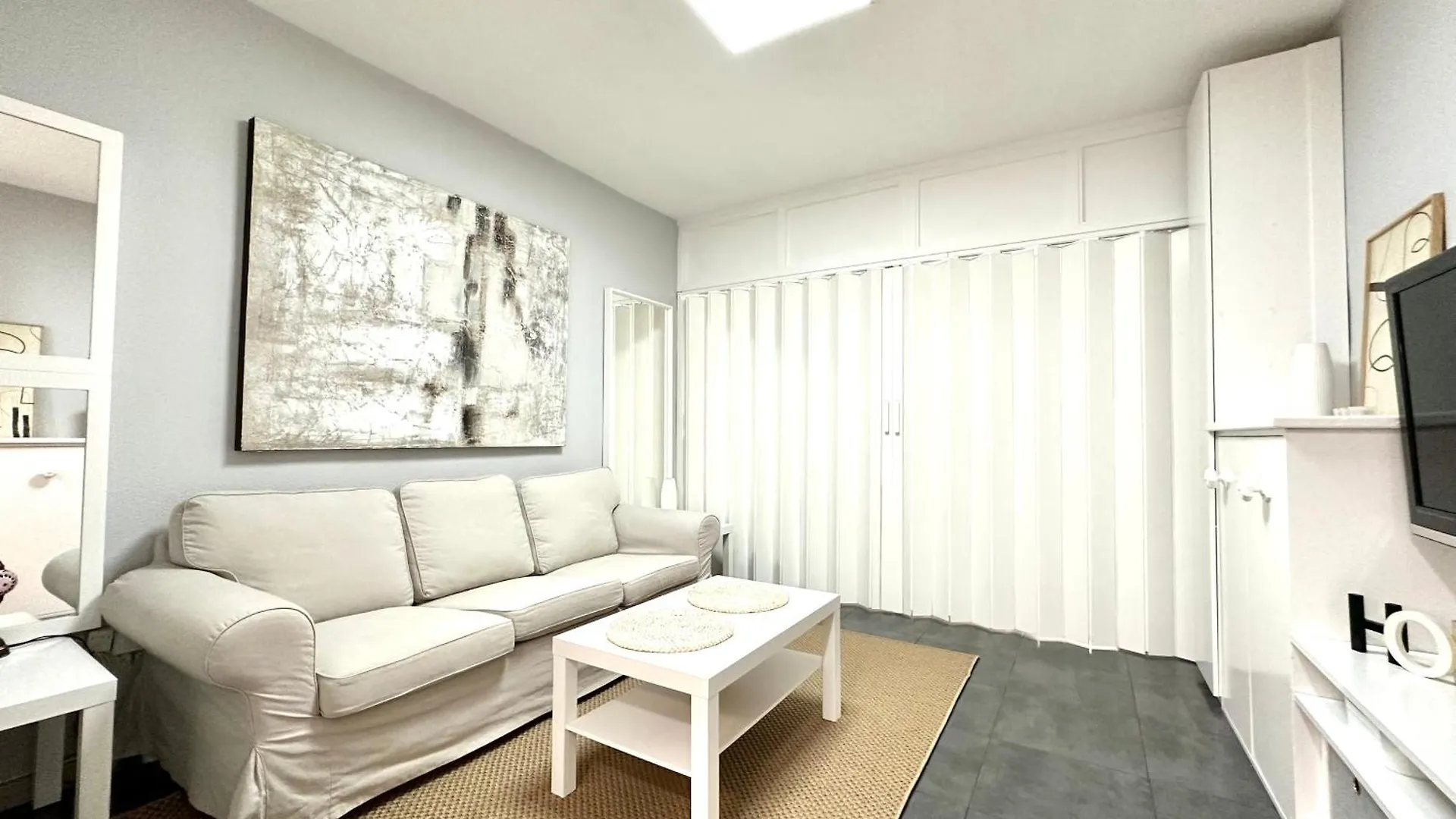 Lim7 - Precioso Apartamento, Wifi, Centro Torremolinos 0*,  Spain