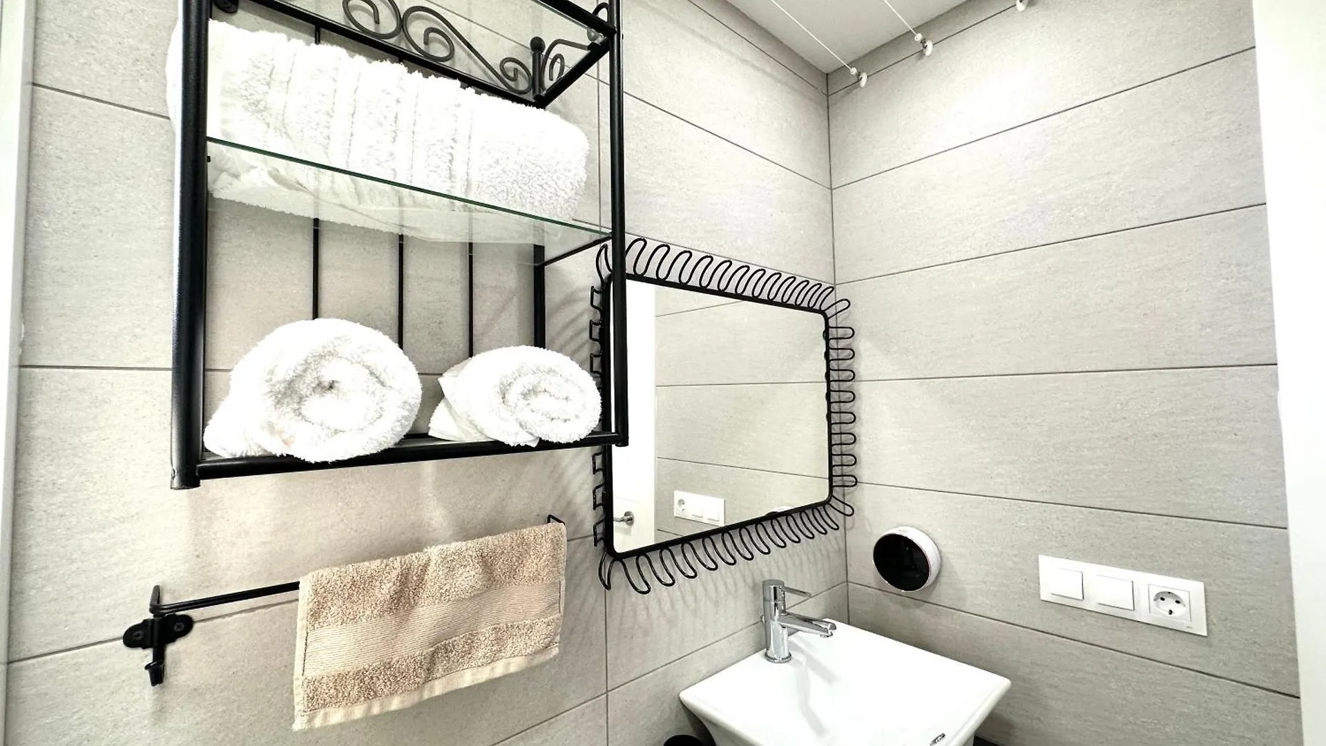 Lim7 - Precioso Apartamento, Wifi, Centro Torremolinos Apartment